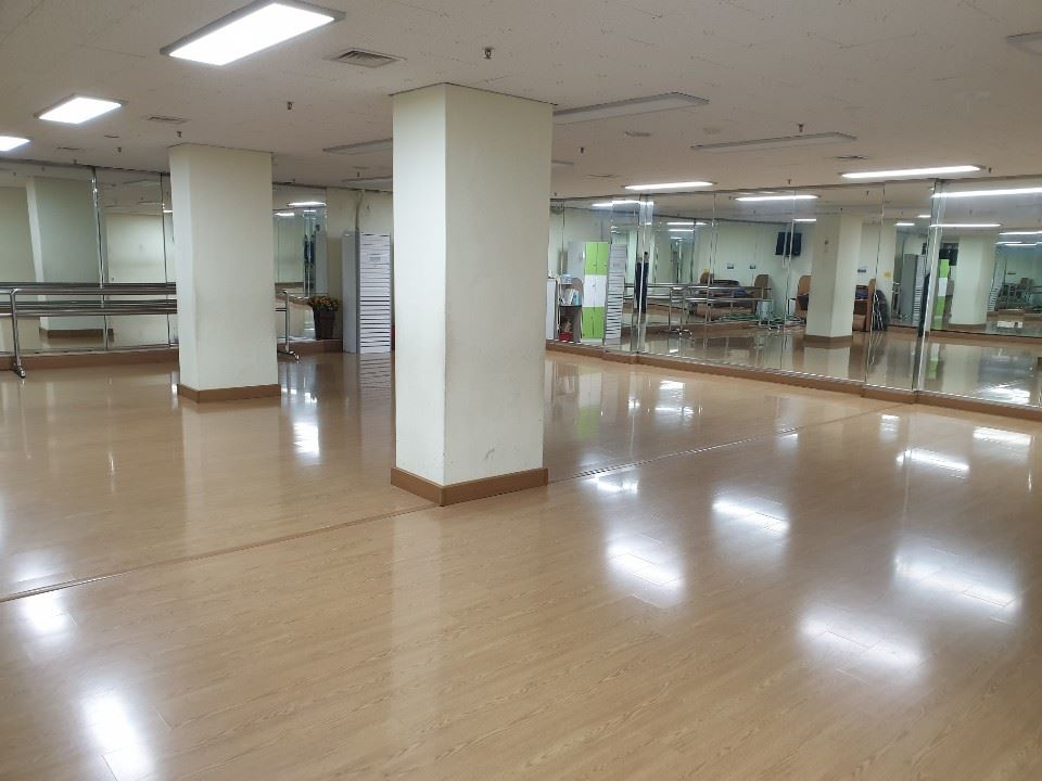 그림입니다.  원본 그림의 이름: KakaoTalk_20190320_170259197.jpg  원본 그림의 크기: 가로 960pixel, 세로 720pixel