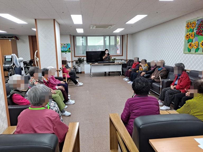 [하안노인주간보호센터] 10월 12일 음악치료 프로그램