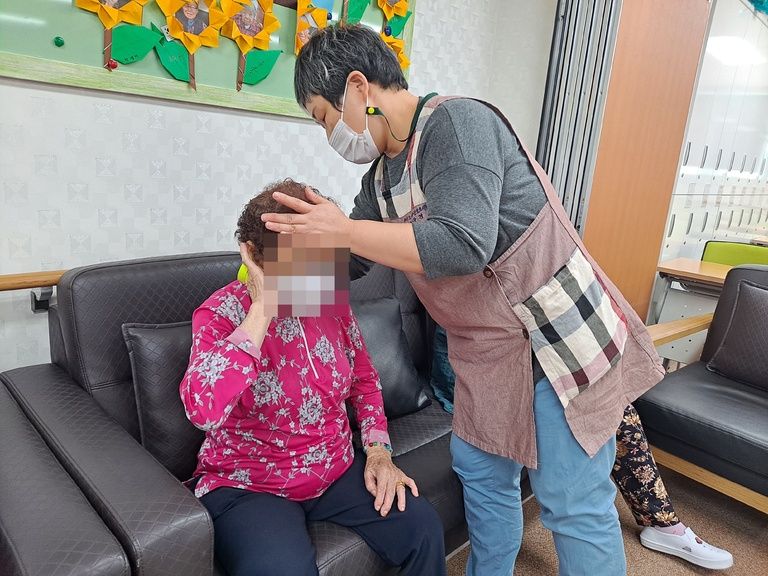 [하안노인주간보호센터] 10월 13일 생활체육 프로그램