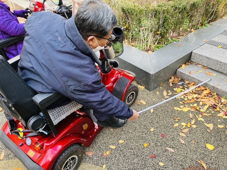 [스마일 모임] 모두가 안전한 이동권 보장을 위한 '이동식 경사로' 설치