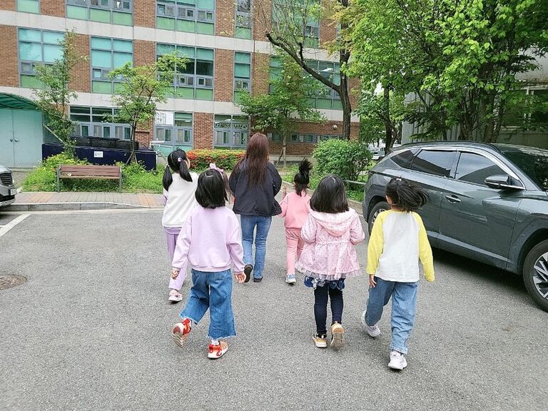 그림책과 함께하는 “몸 쑥쑥 마음 쑥쑥 키즈 요가” 에 참여해보았어요~